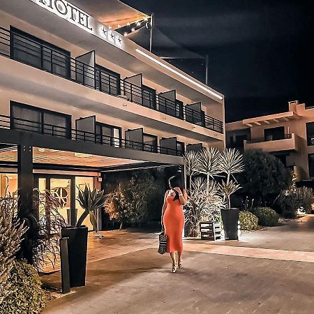 Rives D'Or Hotel Ла Сен-сюр-Мер Екстериор снимка